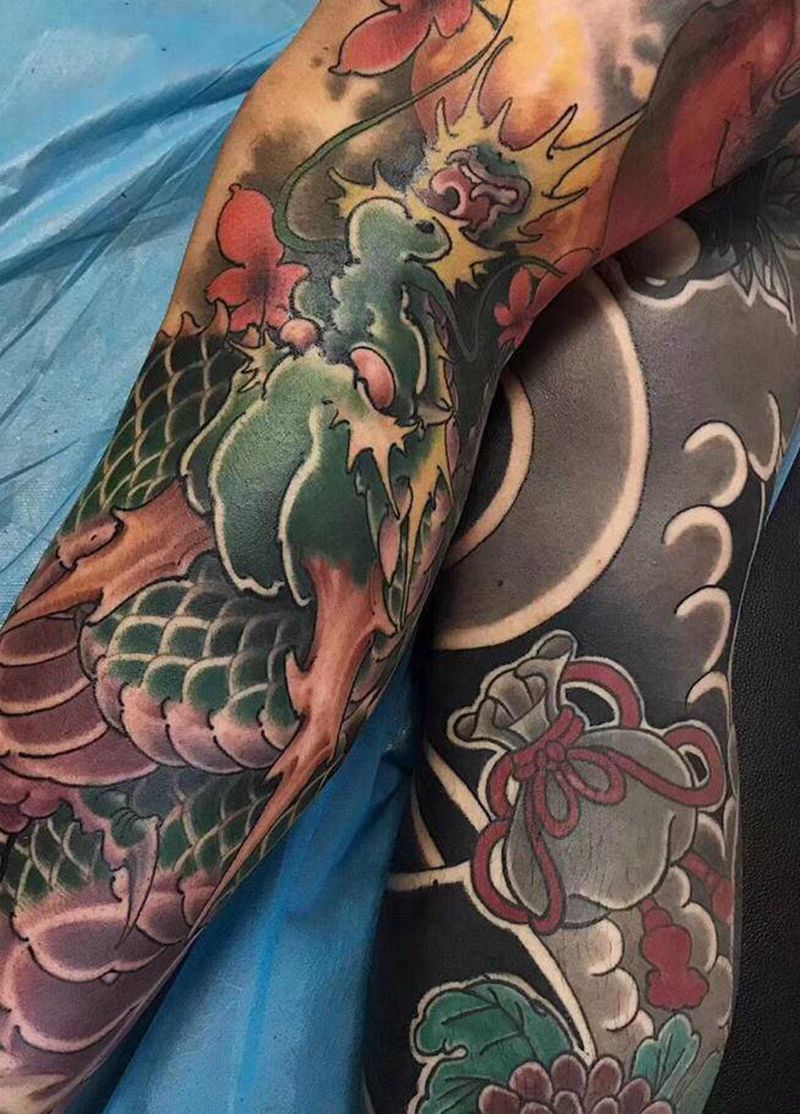 永夜刺青工作室纹身图片_腿部纹身图案