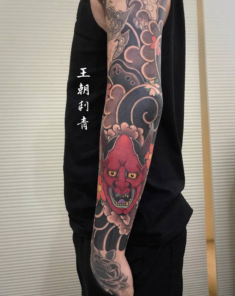 花臂纹身图片_手臂老传统花臂唐狮般若纹身图案