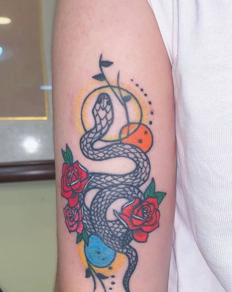 蛇纹身图片_手臂Old School纹身图案