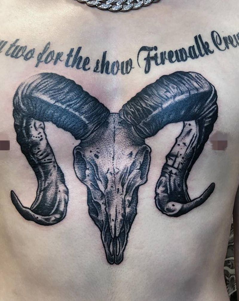 羊头纹身图片_胸部点刺纹身图案