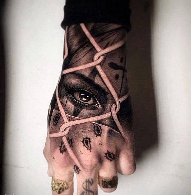 Man纹身图片_手部欧美写实纹身图案