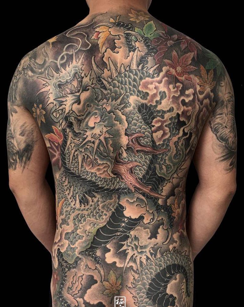 龙纹身图片_背部纹身图案