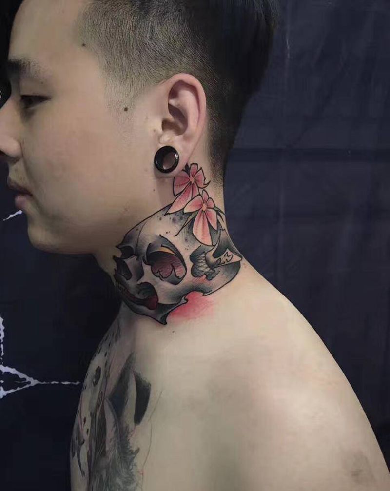 永夜刺青纹身图片_颈部纹身图案