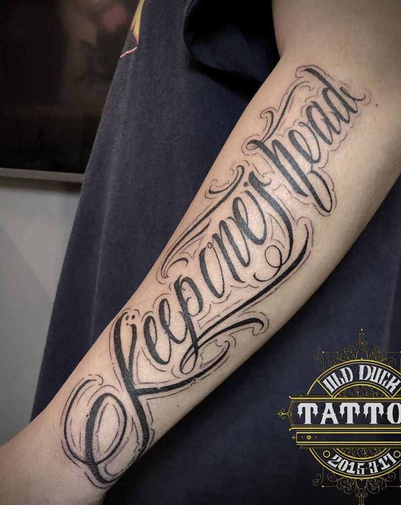 保持冷静纹身图片_手臂手部花体字纹身图案