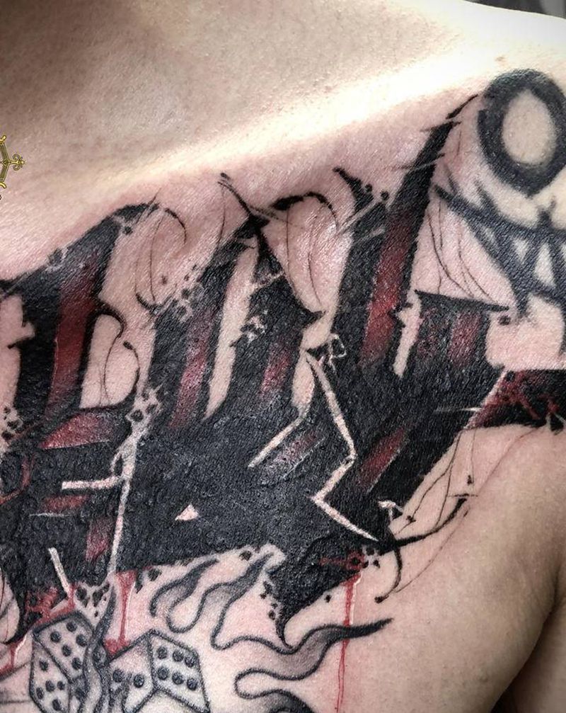 遮盖纹身图片_胸部花体字暗黑纹身图案