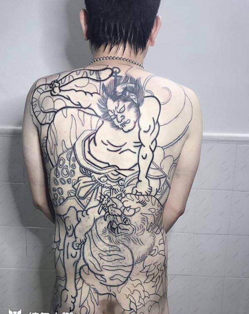 下次在扩线了纹身图片_背部老传统日式纹身图案