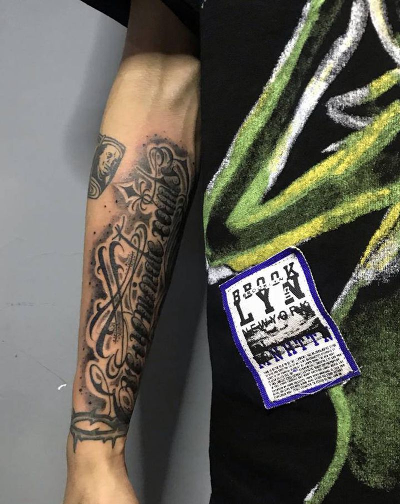 修改花体纹身图片_手臂花体字修改纹身图案