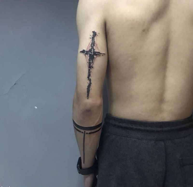 个性手臂纹身图片_手臂个性纹身图案