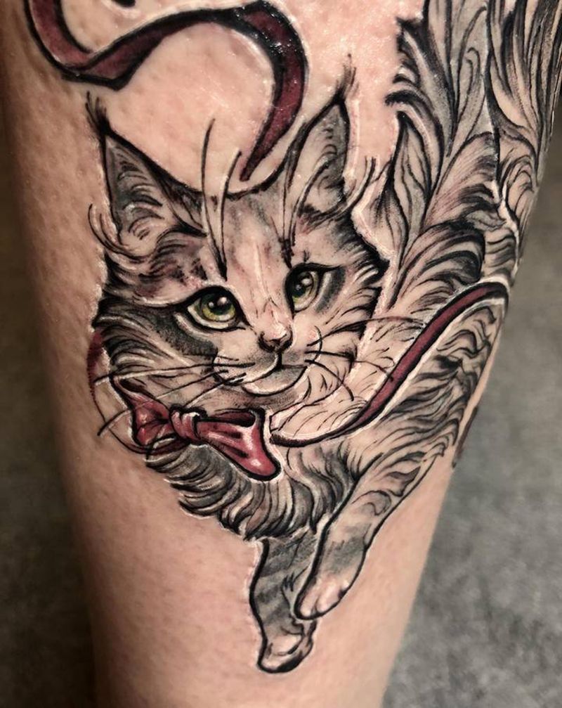 缅因猫纹身图片_腿部New School点刺纹身图案