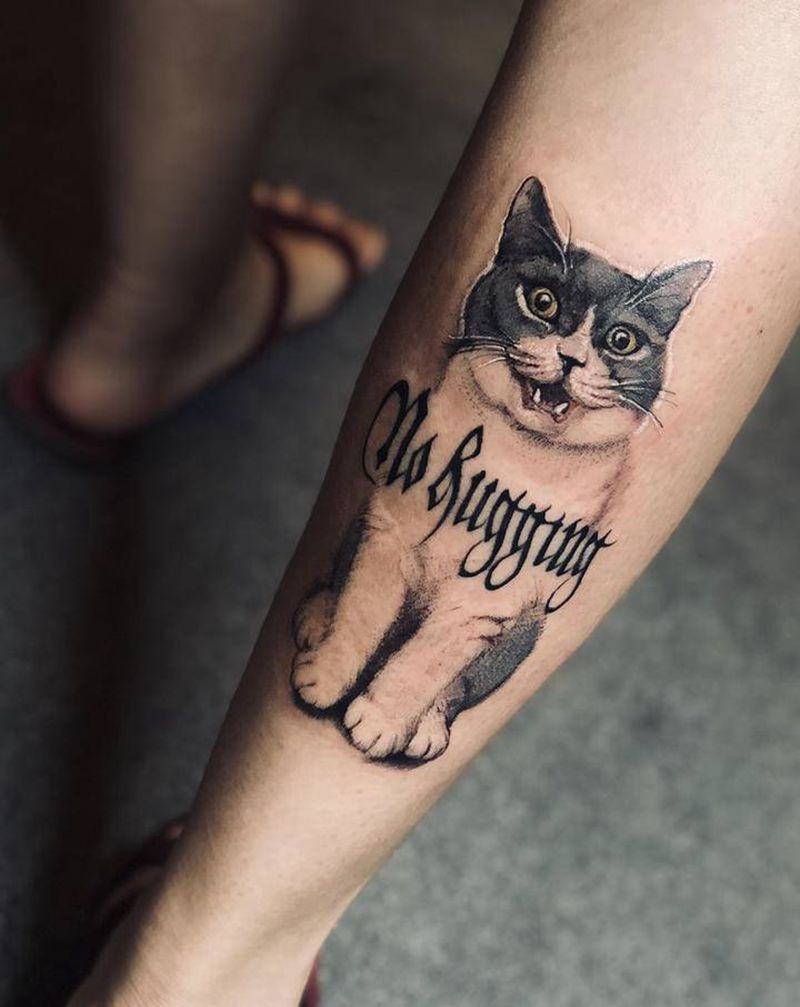 美短纹身图片_腿部点刺欧美写实纹身图案