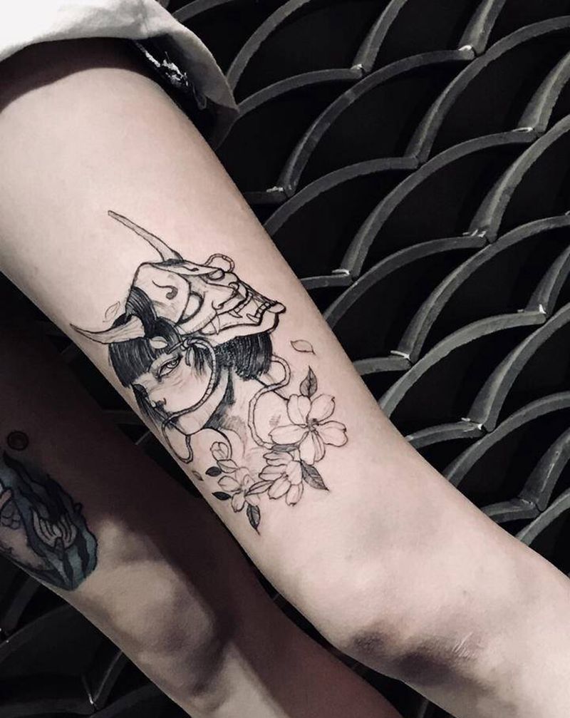 浩然出品纹身图片_腿部点刺几何纹身图案