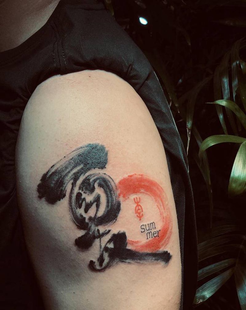 水墨纹身图片_手臂水墨纹身图案