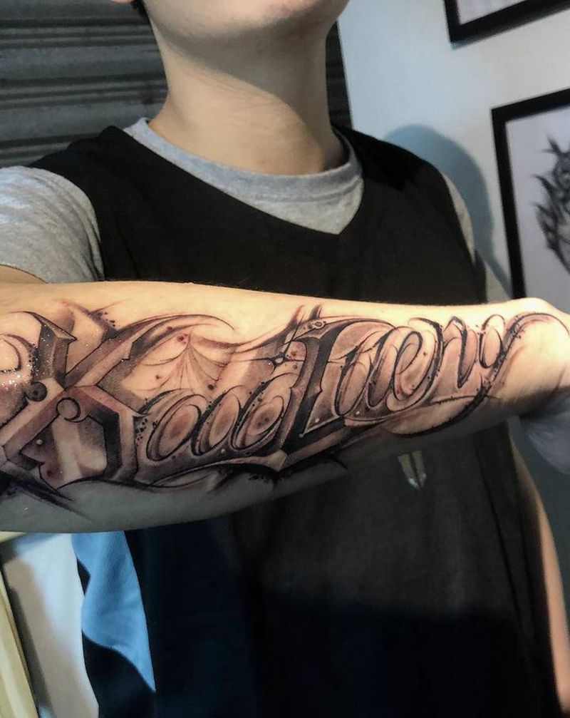 原創·花體纹身图片_手臂手部花体字花体字纹身图案