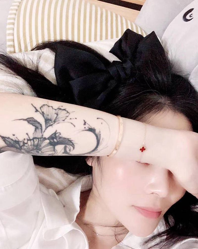 买家秀纹身图片_手臂点刺水墨纹身图案