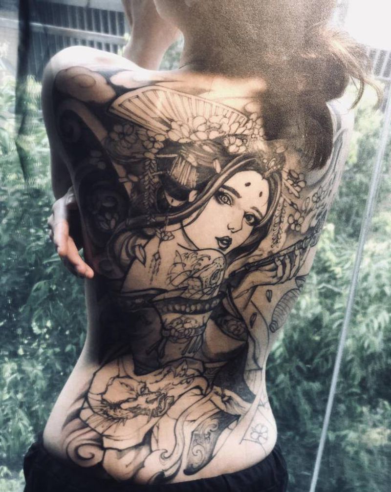 艺妓纹身图片_背部新传统纹身图案