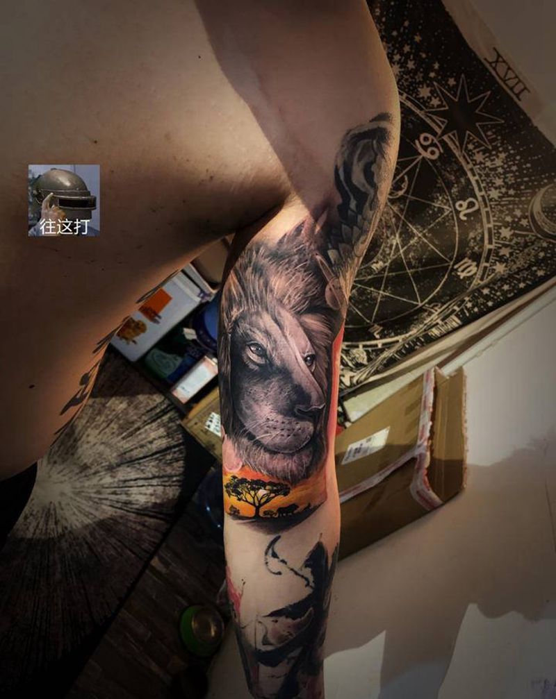 狮子王纹身图片_手臂手部欧美写实纹身图案