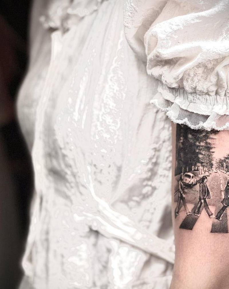 小清新纹身图片_手臂点刺欧美写实纹身图案