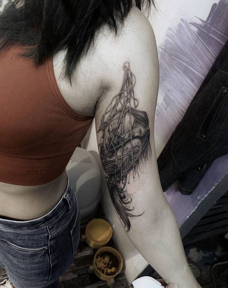 美人鱼纹身图片_手臂手部欧美写实纹身图案