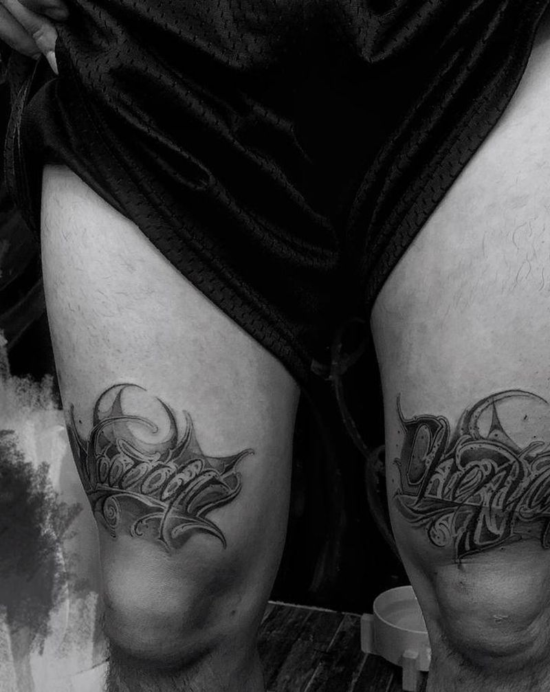 花体纹身图片_脚部腿部花体字纹身图案