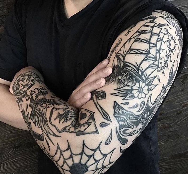 old school 黑色组纹身图片_手臂Old School纹身图案