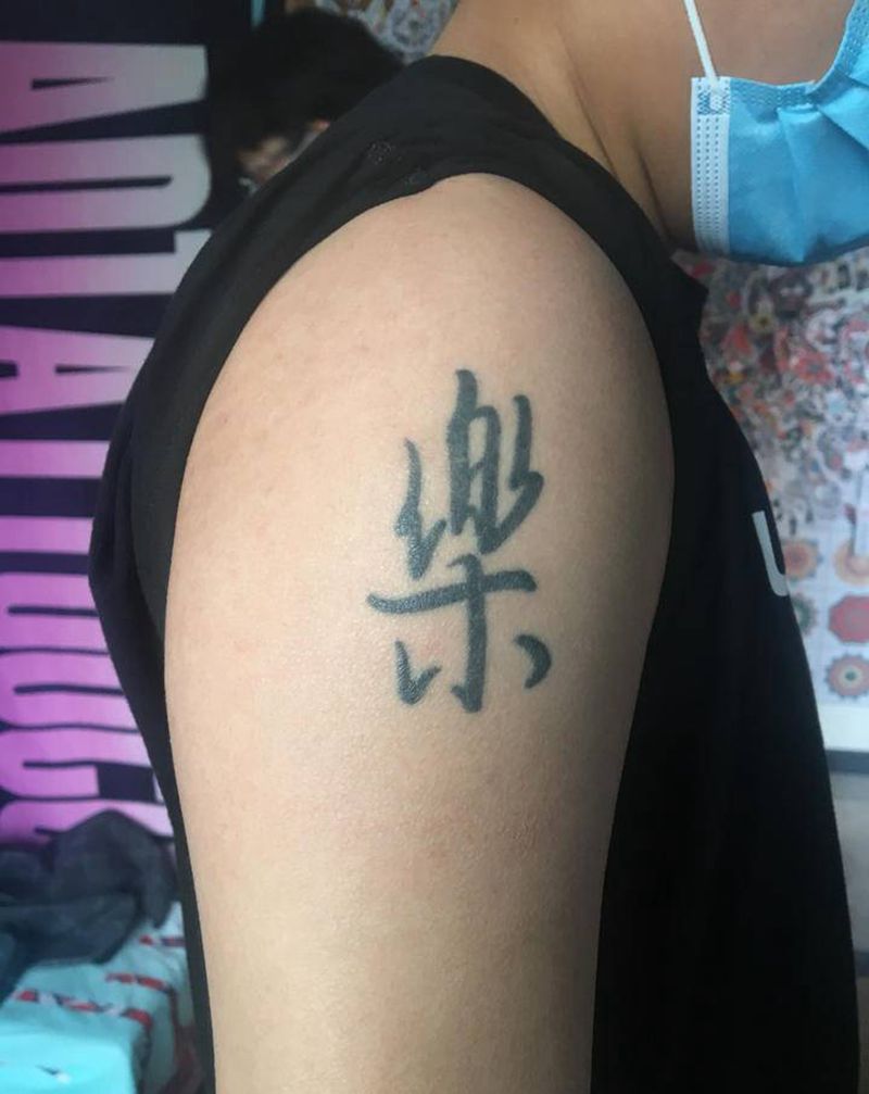 猫头鹰遮盖纹身图片_手臂猫头鹰纹身图案