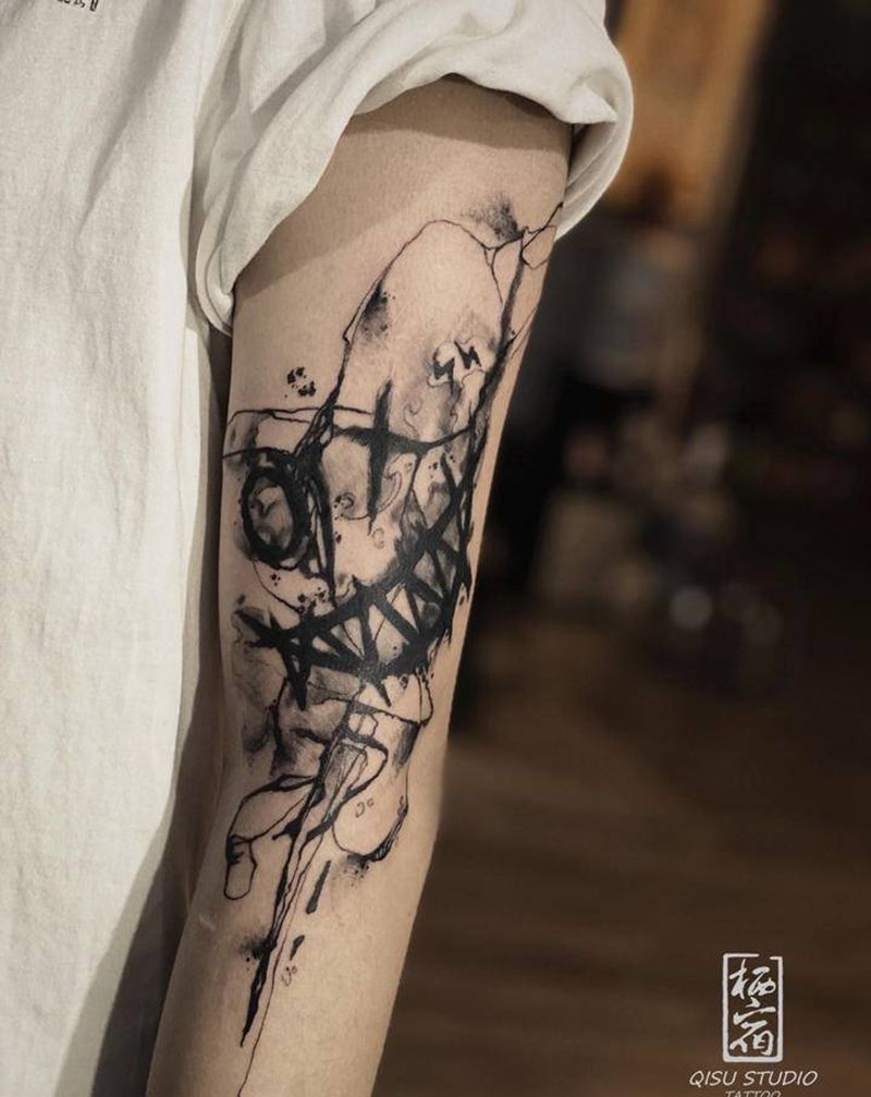 笑脸纹身图片_手臂手部水墨水彩笑脸纹身图案