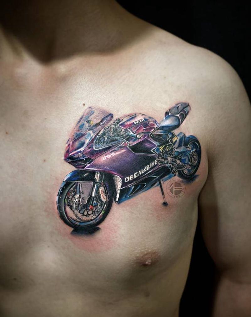 机车？摩托？纹身图片_胸部欧美写实纹身图案