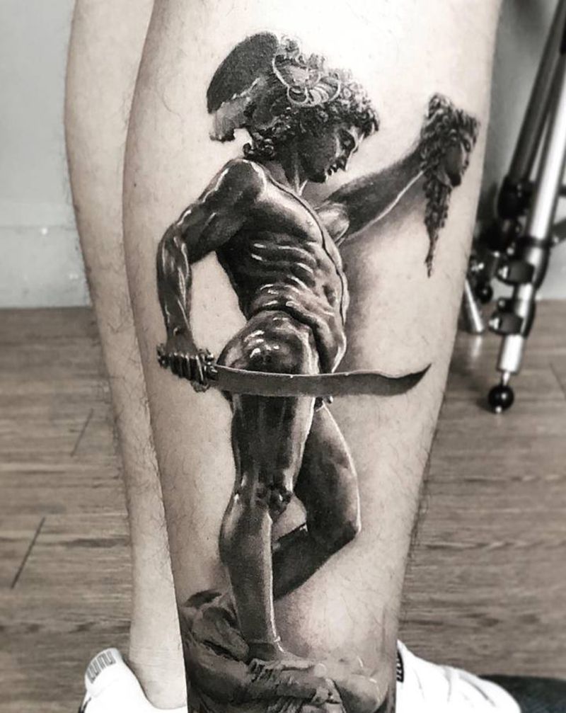 .纹身图片_腿部欧美写实纹身图案