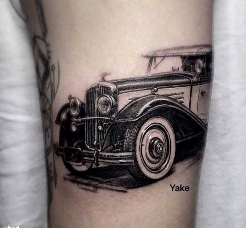 .纹身图片_手臂欧美写实纹身图案