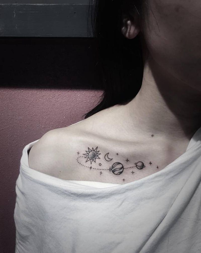 锁骨纹身图片_胸部图腾点刺纹身图案