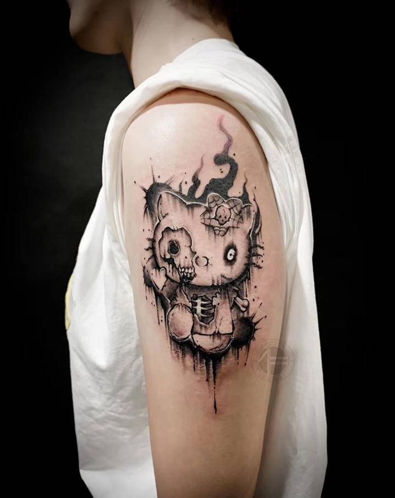 暗黑kitty纹身图片_手部手臂水墨纹身图案