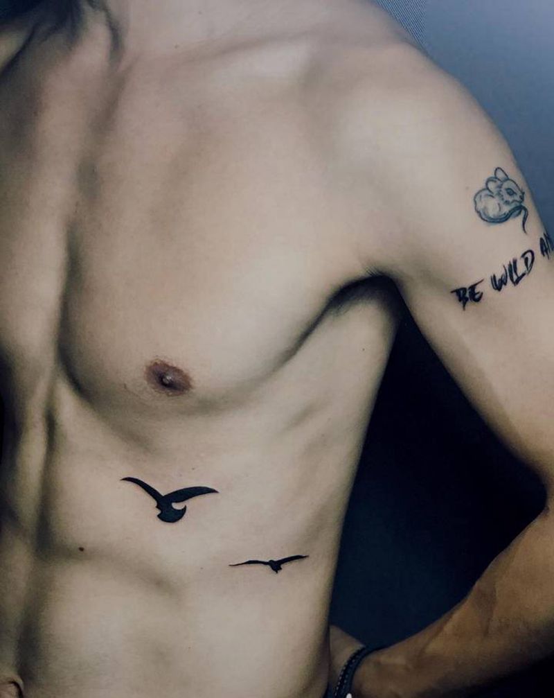 #小清新纹身#系列2⃣️纹身图片_胸部腿部New School纹身图案