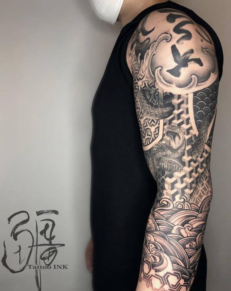 几何七分臂纹身图片_手臂手部几何点刺纹身图案