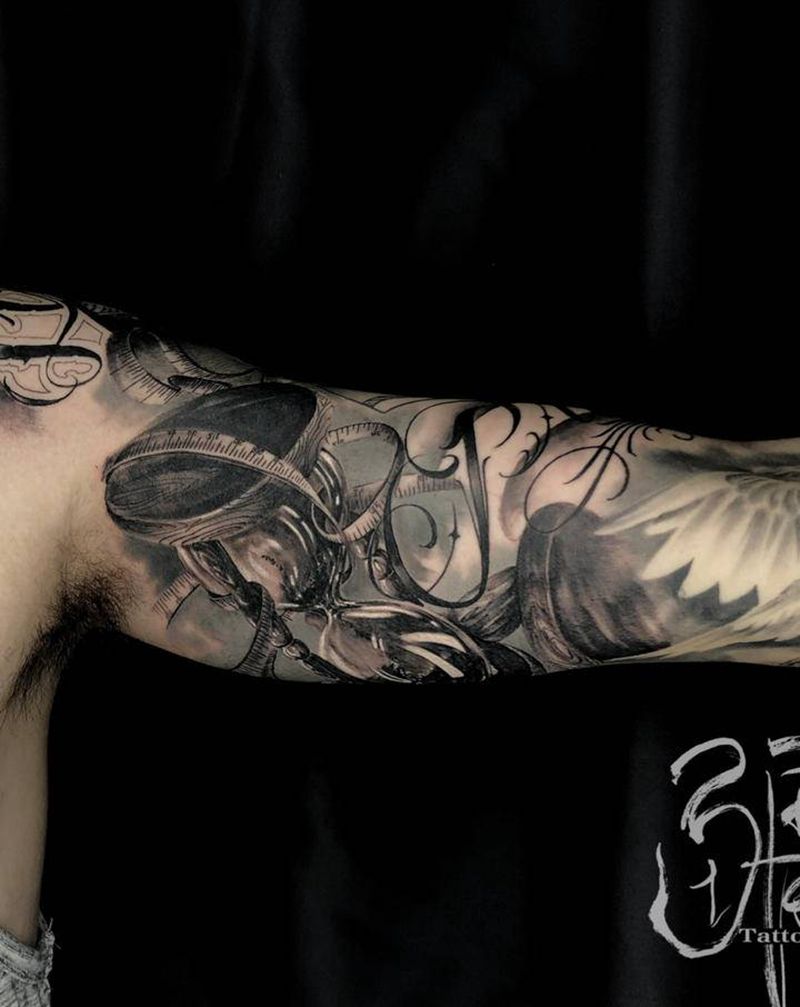 沙漏纹身图片_手臂手部欧美写实纹身图案