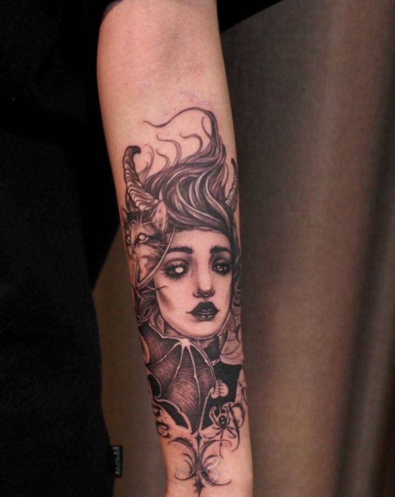纹身作品分享 黑暗风格纹身图片_手臂手部欧美写实点刺猫少女人物纹身图案