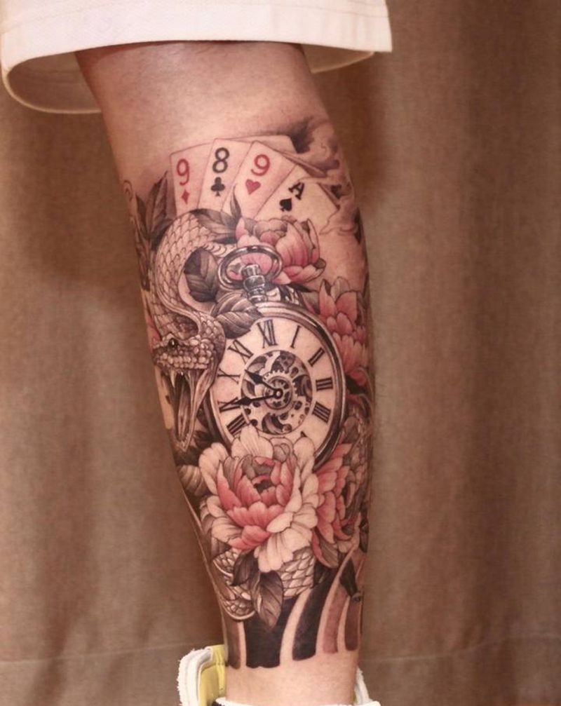 钟表和蛇纹身图片_腿部脚部New School新传统蛇钟表花纹身图案