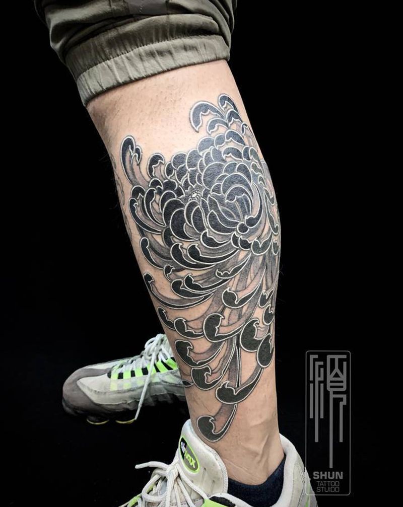 黑菊纹身图片_新传统纹身图案