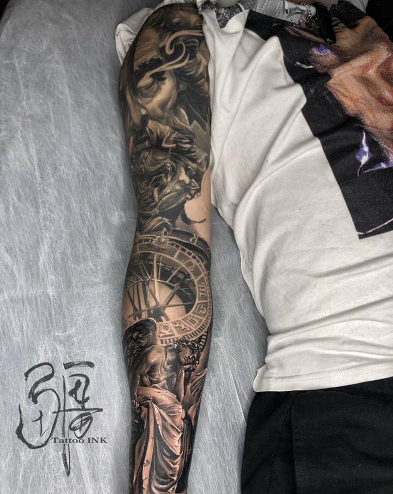 神話纹身图片_手臂手部欧美写实花臂雕塑海神纹身图案