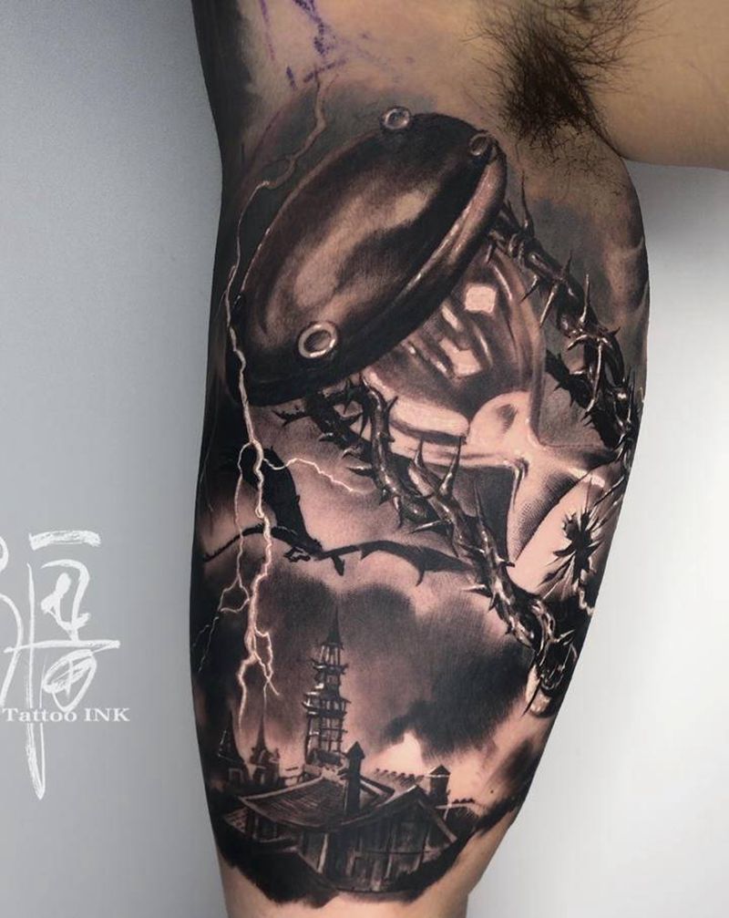 沙漏纹身图片_手臂腿部欧美写实沙漏纹身图案