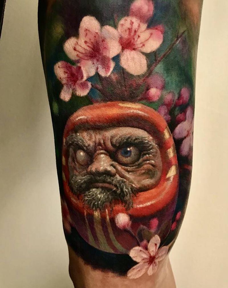 达摩蛋花臂局部纹身图片_欧美写实纹身图案