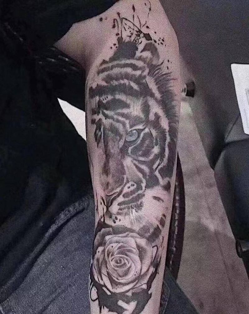 欧美老虎未完纹身图片_手臂手部欧美写实纹身图案