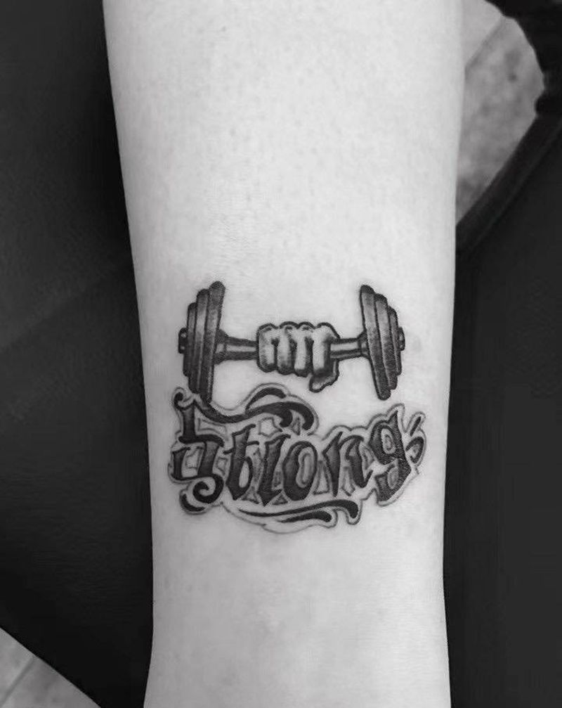 strong纹身图片_腿部花体字纹身图案