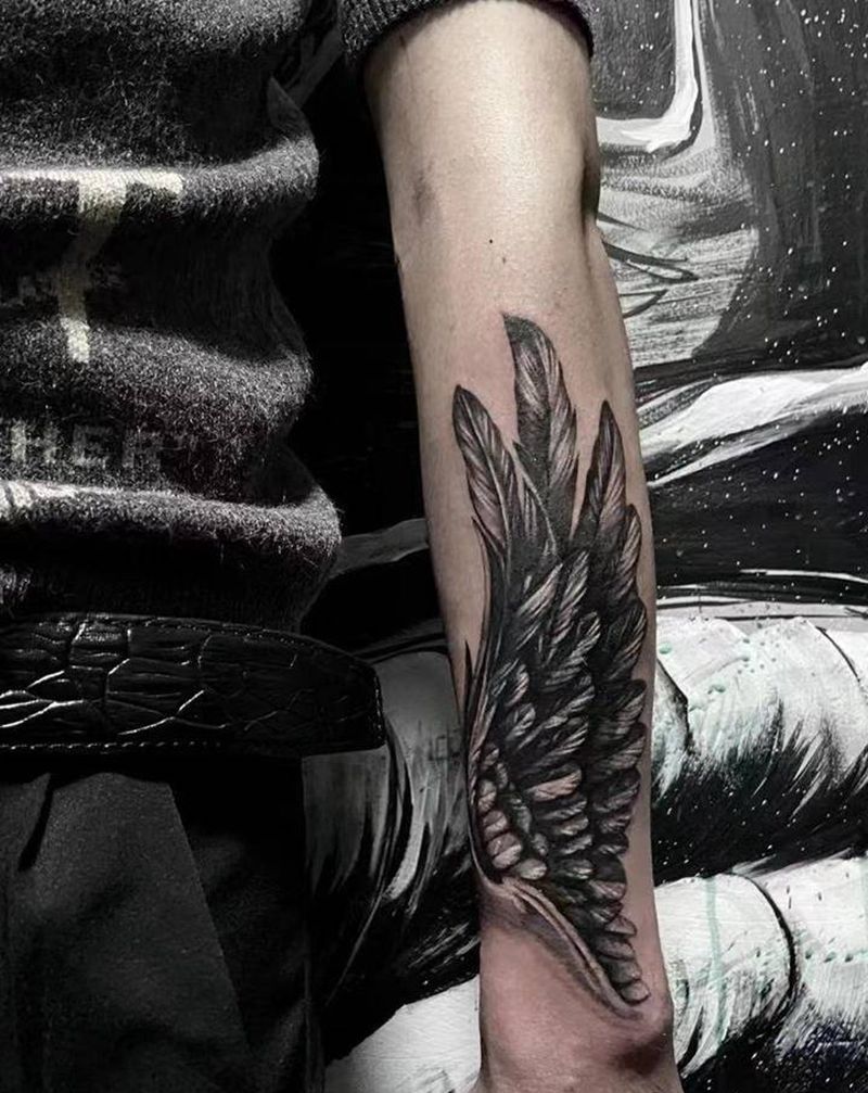 翅膀 覆盖纹身图片_欧美写实纹身图案