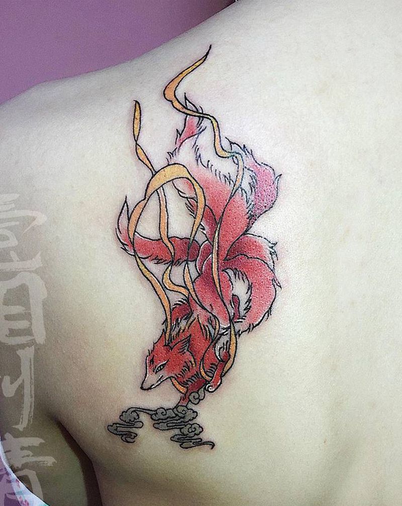 原创狐狸纹身图片_背部狐狸纹身图案