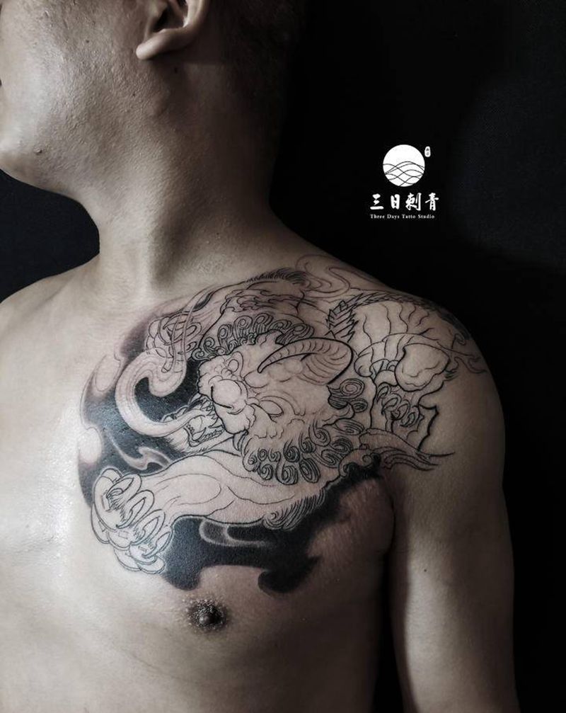 貔貅纹身图片_胸部新传统纹身图案