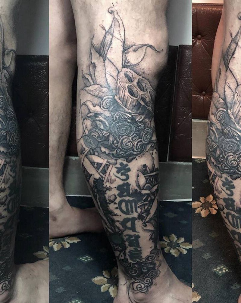 杜五小时纹身图片_腿部水墨莲花莲藕六字真言纹身图案