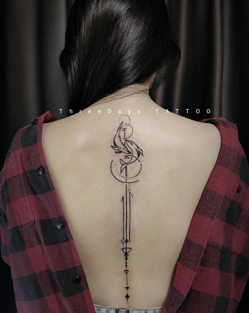 修改纹身图片_背部几何纹身图案