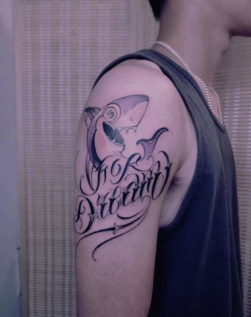 花体字纹身图片_手臂花体字纹身图案