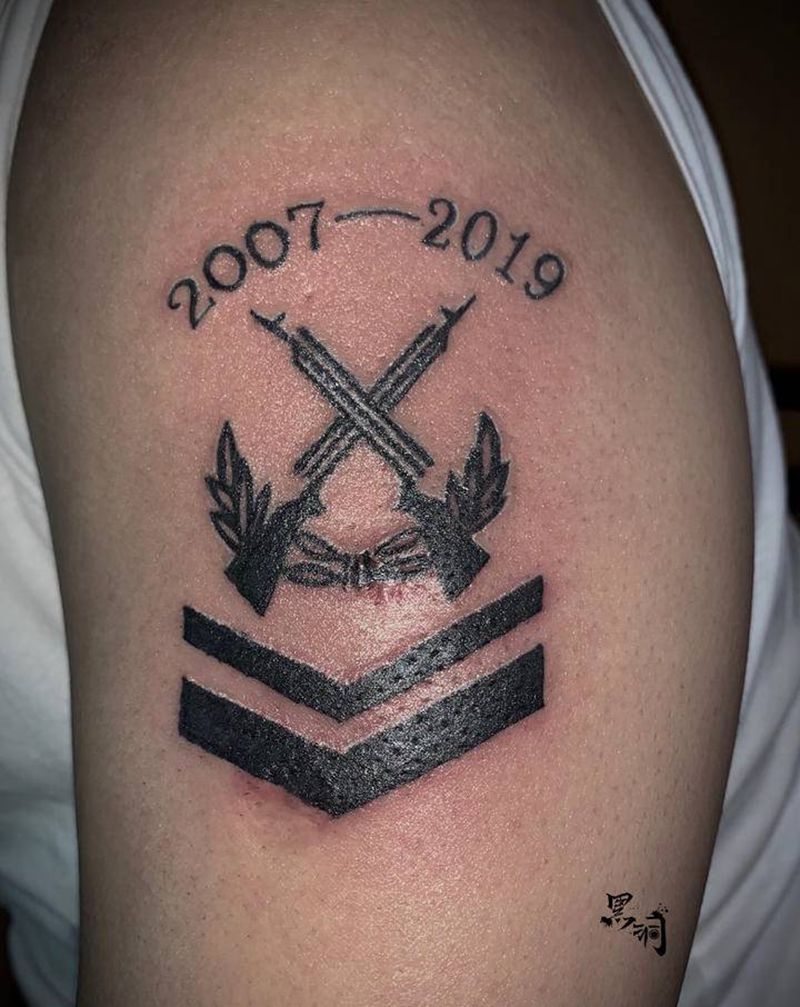 致敬老兵纹身图片_脚部手臂图腾兵五角星数字纹身图案