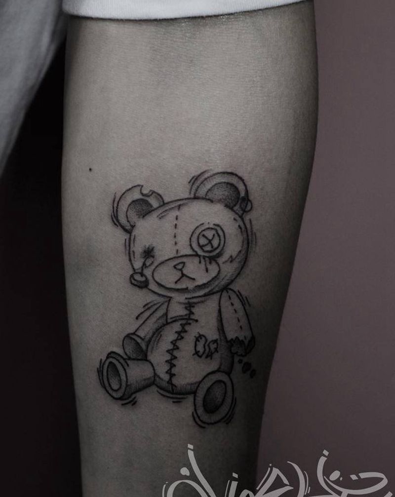 原创设计熊娃娃纹身图片_手臂点刺熊娃娃纹身图案